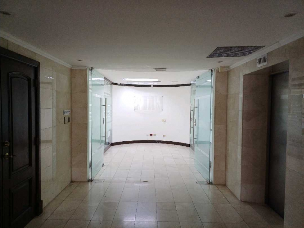 OFICINA EN ALQUILER, AV. BALBOA, PANAMA | PH EXTERIOR (BAC) - RM — foto 2
