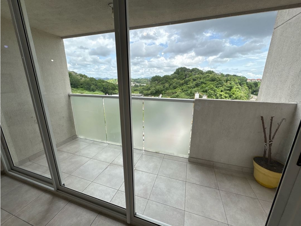 Tu nuevo hogar te espera en Brisas del Golf APARTAMENTO EN VENTA — foto 4