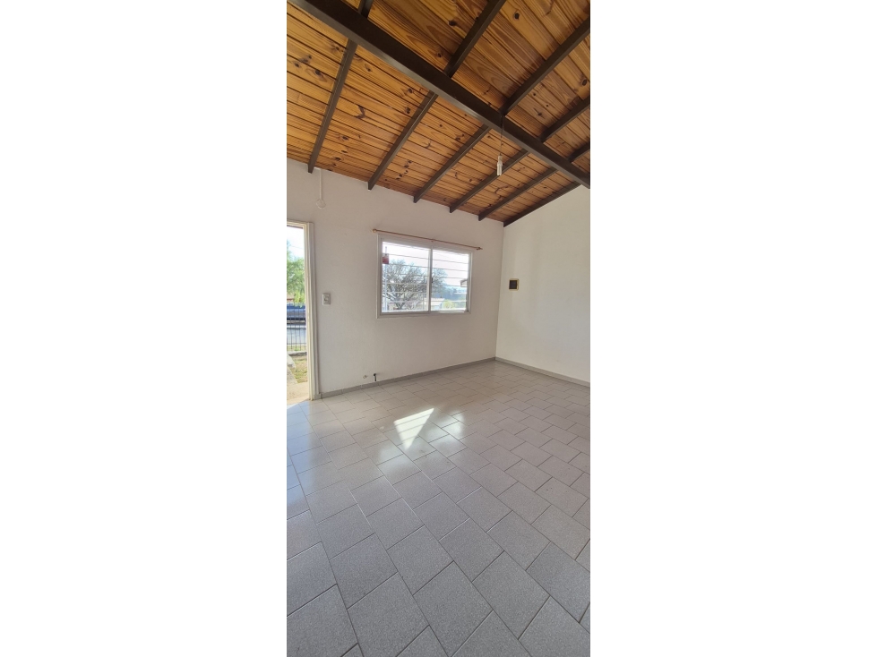 VENTA EN OPORTUNIDAD PH 2 DORMITORIOS B° LA QUINTA CARLOS PAZ - 3