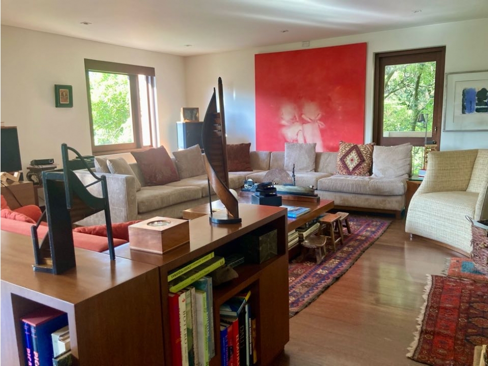 VENTA/ARRIENDO APARTAMENTO PH ESQUINERO 420M2 +420M TERRAZA NOGAL