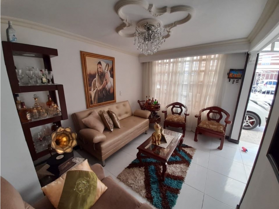 Poblado Comfaunión - Casa de tres pisos con terraza en venta Palmira — foto 2