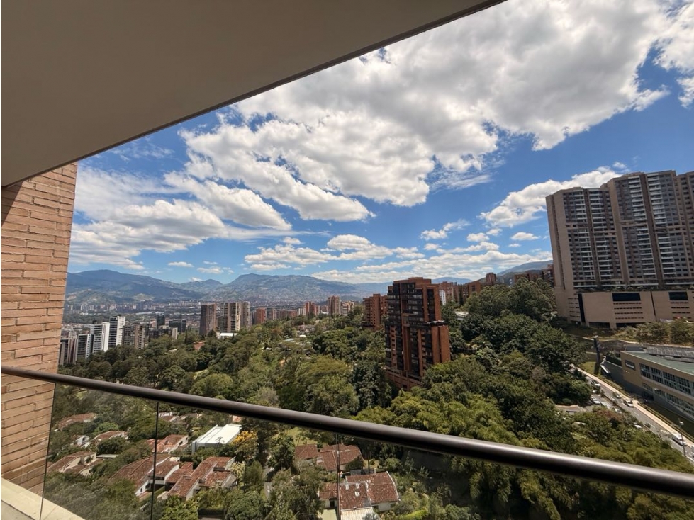 Poblado sector el campestre único Edificio vista 360, ascensor privado
