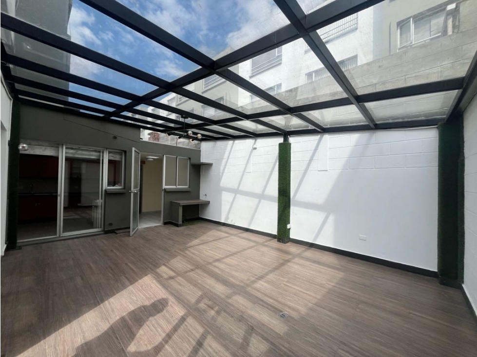 Ponceano, Casa en Renta , 233,14 m2, 3 Habitaciones, sala de estar. - 4