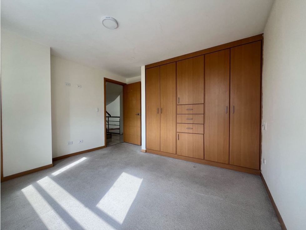 Ponceano, Casa en Renta , 233,14 m2, 3 Habitaciones, sala de estar. - 6