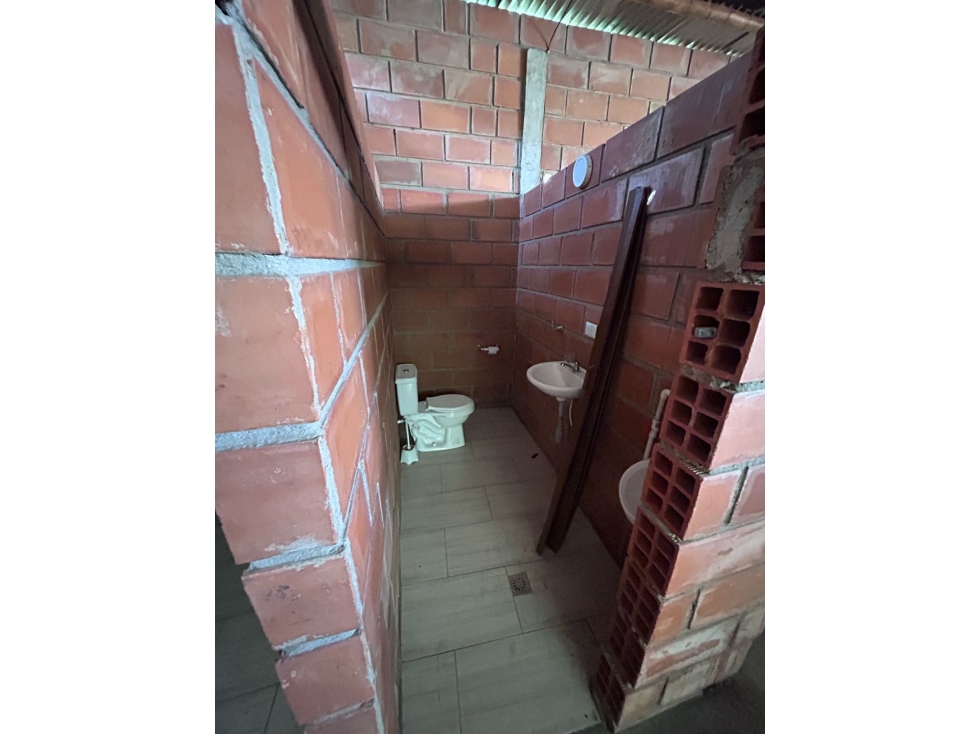 POR INMOBILIARIA - LOCAL COMERCIAL EN ARRIENDO 170m2 - TRAPICHE BELLO — foto 4