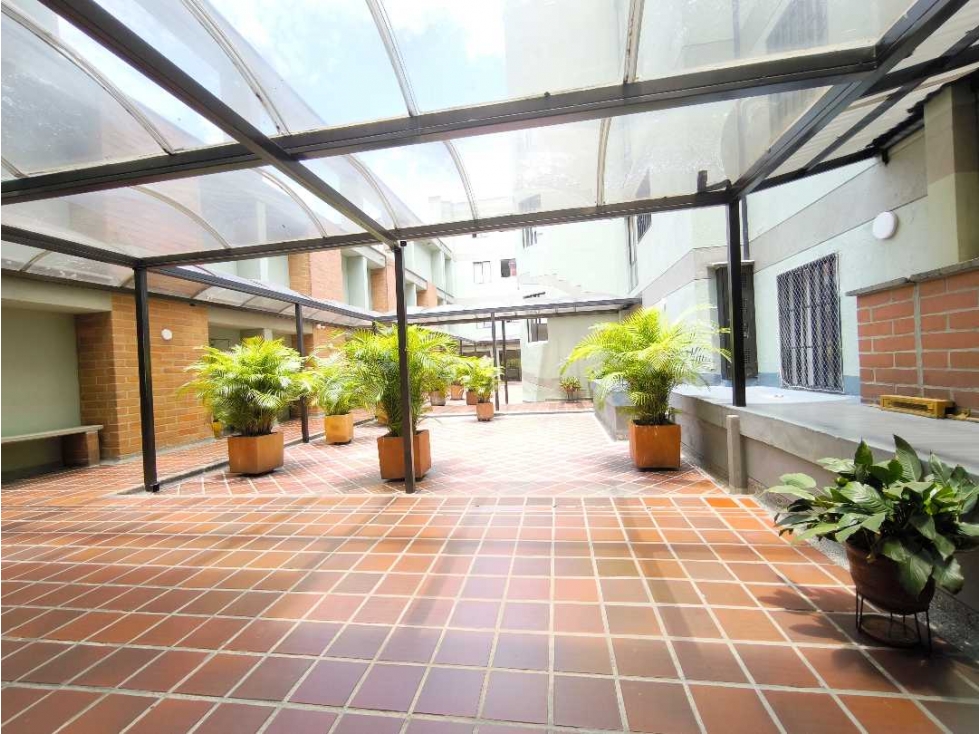 PRECIO DE OPORTUNIDAD APARTAESTUDIO REMODELADO EN LAURELES — foto 3