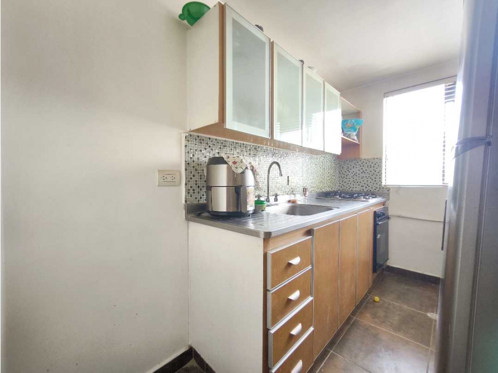 PRECIO DE OPORTUNIDAD APARTAESTUDIO REMODELADO EN LAURELES — foto 5