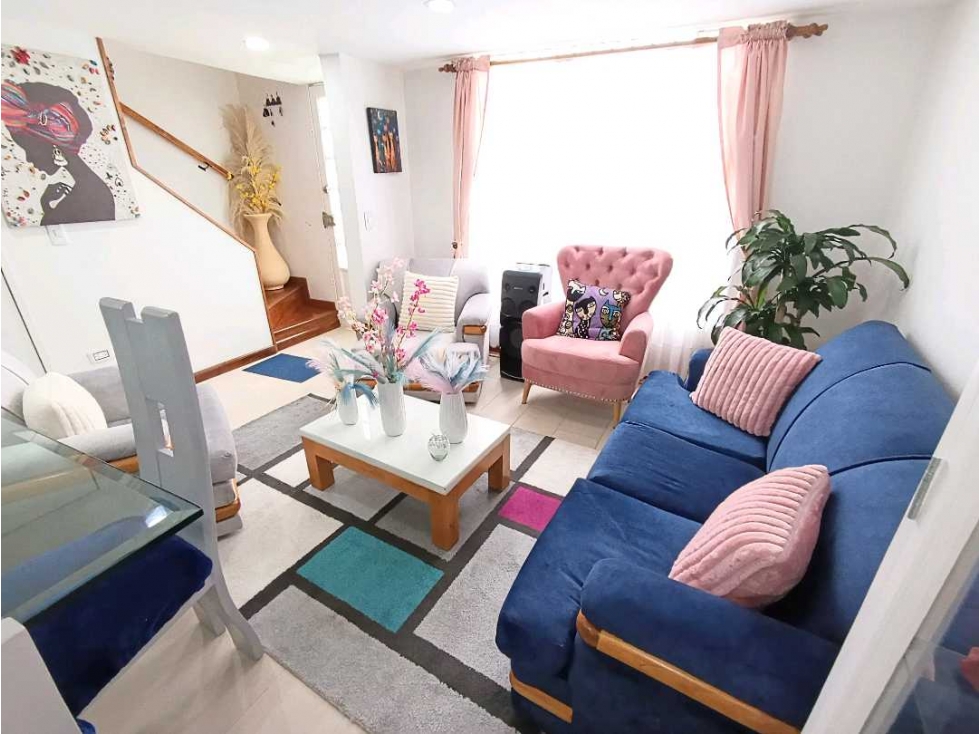 PRECIOSA CASA URB SANTA CATALINA 2 (VECINO CENTRO COMERCIAL SANTAFE) — foto 3