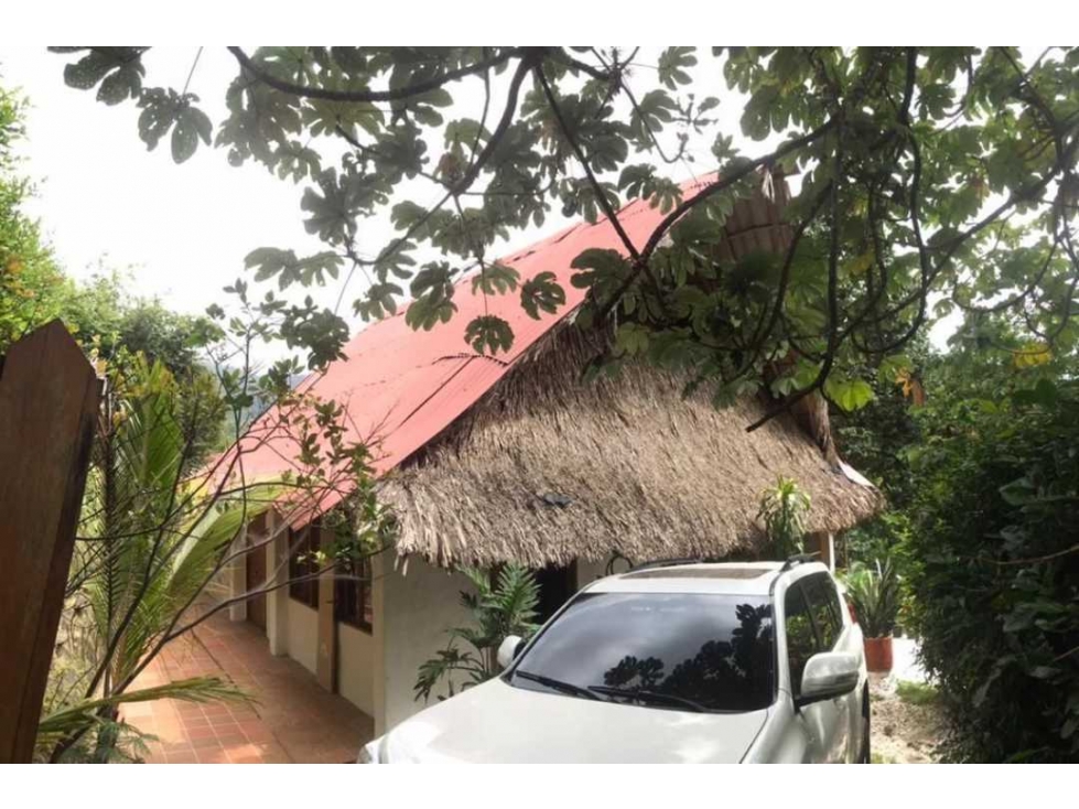 Preciosa y amplia cabaña a orilla de rio, minca — foto 3