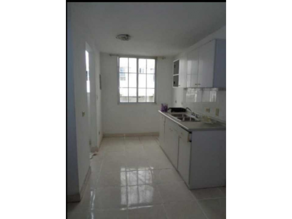 PRECIOSO APARTAMENTO EN PH MYSTIC HILLS 3 RECAMARAS $ DEBAJO DE AVALUO — foto 5