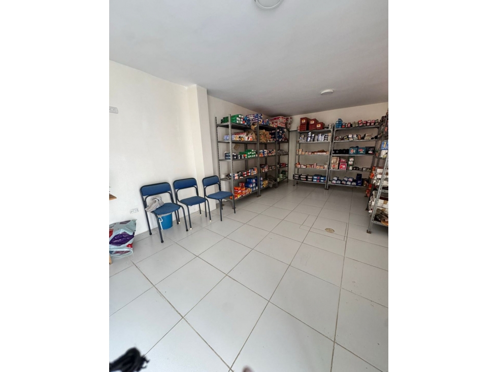 Propiedad Comercial en vía principal en Salinas - 4