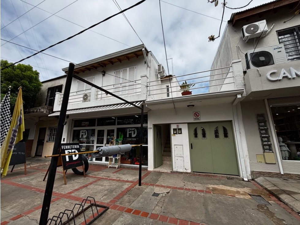 Propiedad en block local mas dos departamentos en venta - 1