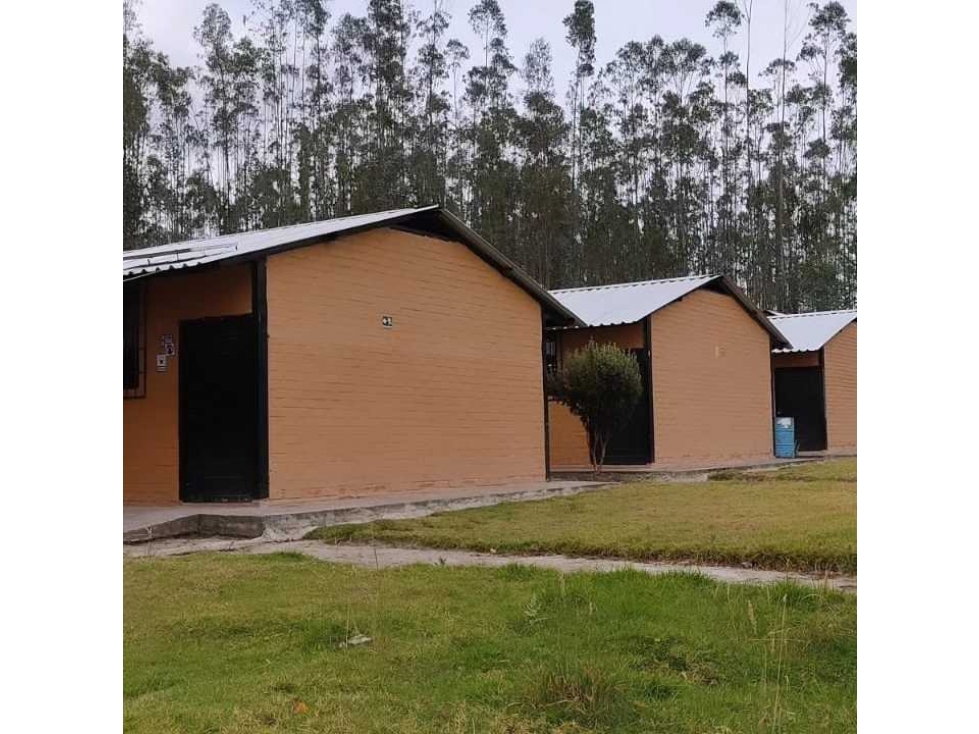 Propiedad en Venta 7000m2 y construcciones en Otavalo - 4