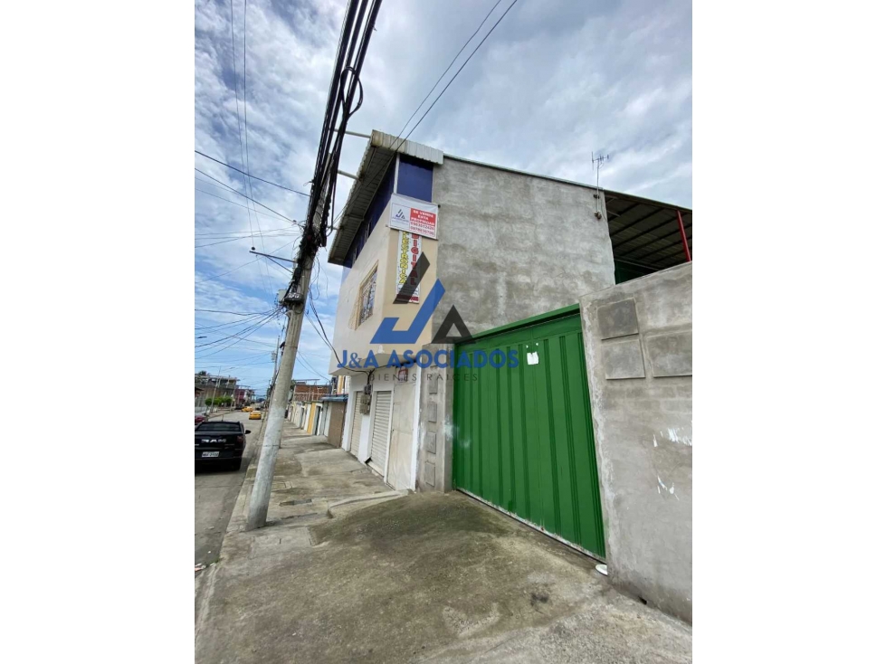 Propiedad Versáti, ideal para Inversión o Institución. Manta - 2