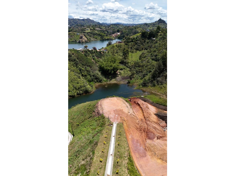 Proyecto Himalaya entre El Peñol y Guatape — foto 2