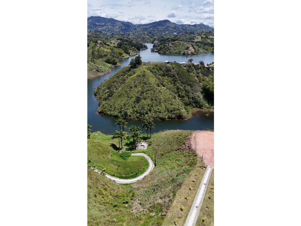 Proyecto Himalaya entre El Peñol y Guatape — foto 3