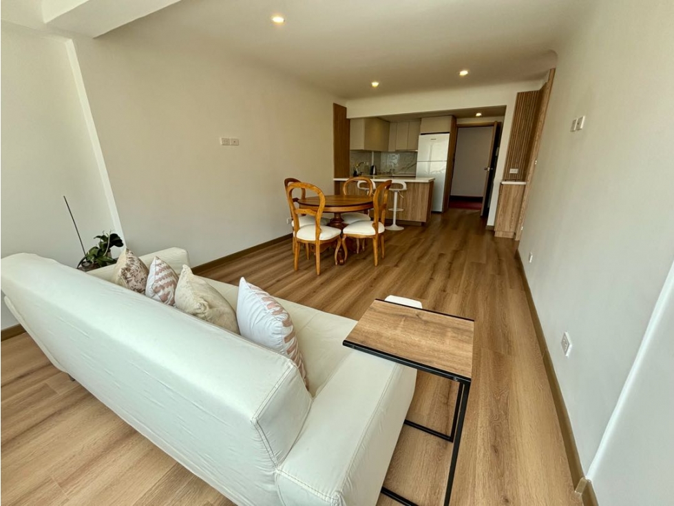 ARRIENDO Apartamento 60m2 Remodelado Amoblado Unicentro