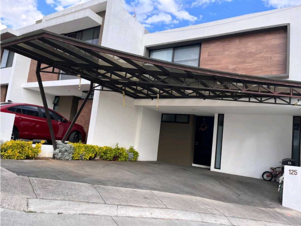 Casa en venta Fracc. PUERTA MADERO