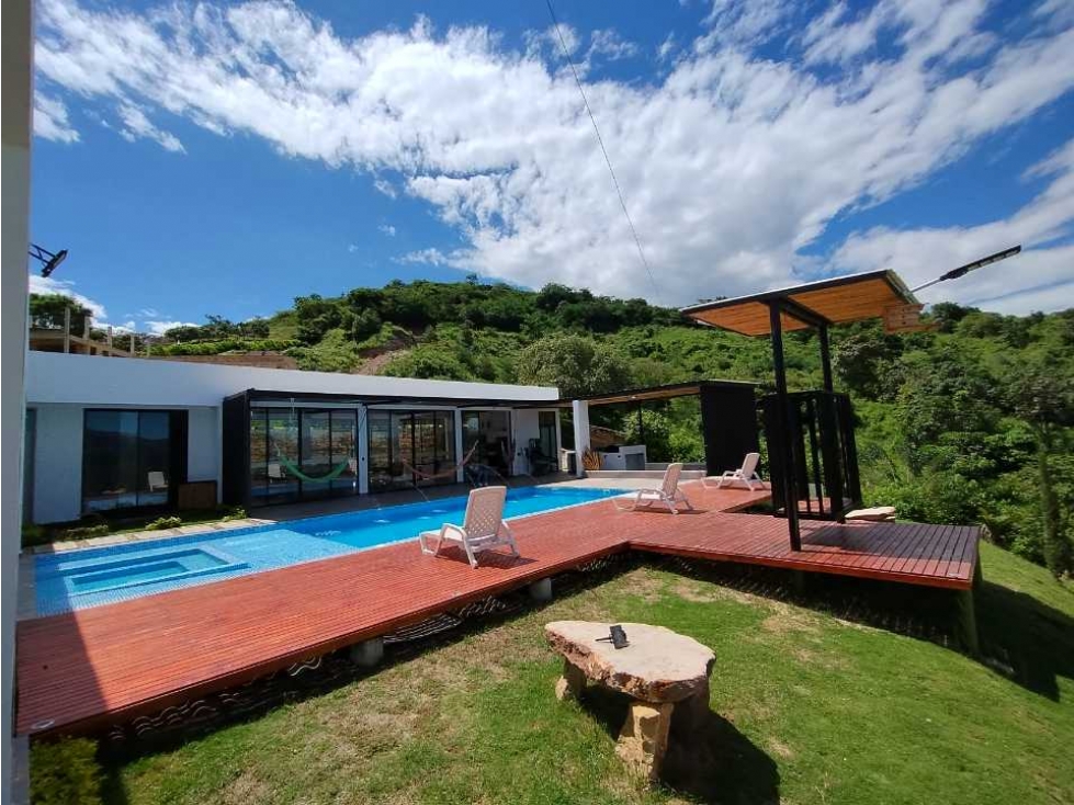 Quinta con Piscina privada en Venta en La Mesa/Ganga