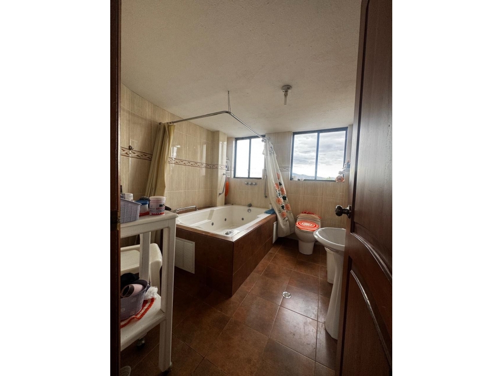 QUINTA EN RENTA EN GUAYLLABAMBA IDEAL PARA CENTRO DE REAHBILITACION — foto 6