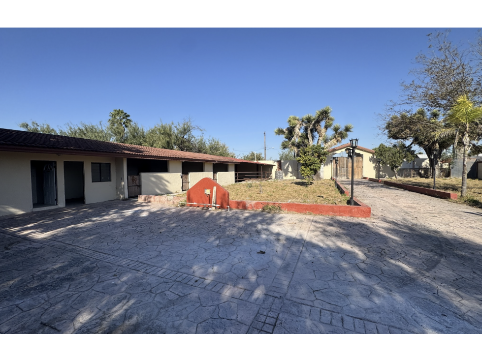Quinta en Venta con Alberca - Villas Campestres, Cienega de Flores - 2