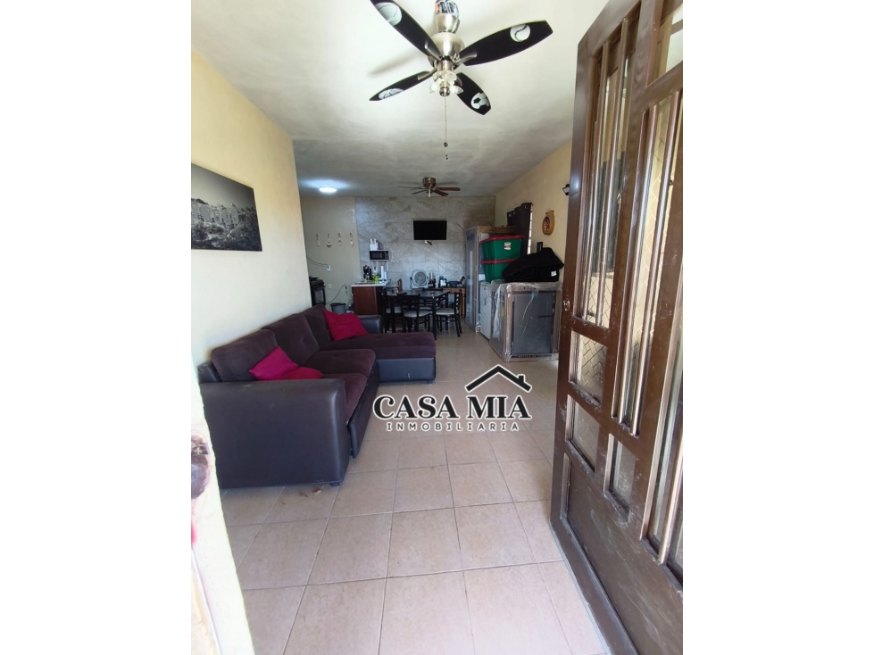 Quinta en Venta en Col. Mandarinos I, Cadereyta, N.L. - 3