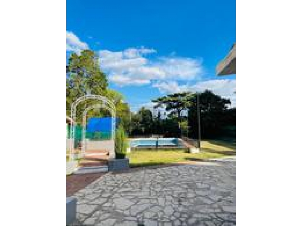QUINTA VENTA PILETA Y QUINCHO 564 M² TRUJUI MORENO - 2