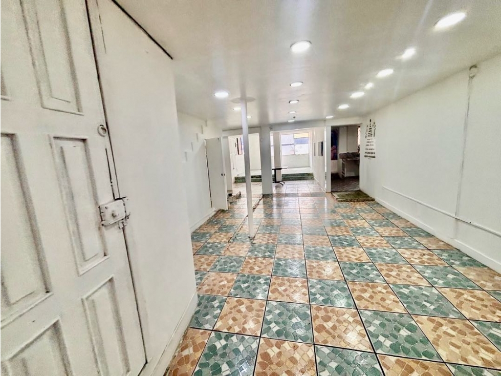 Real Audiencia Local Comercial 115m2 — foto 6
