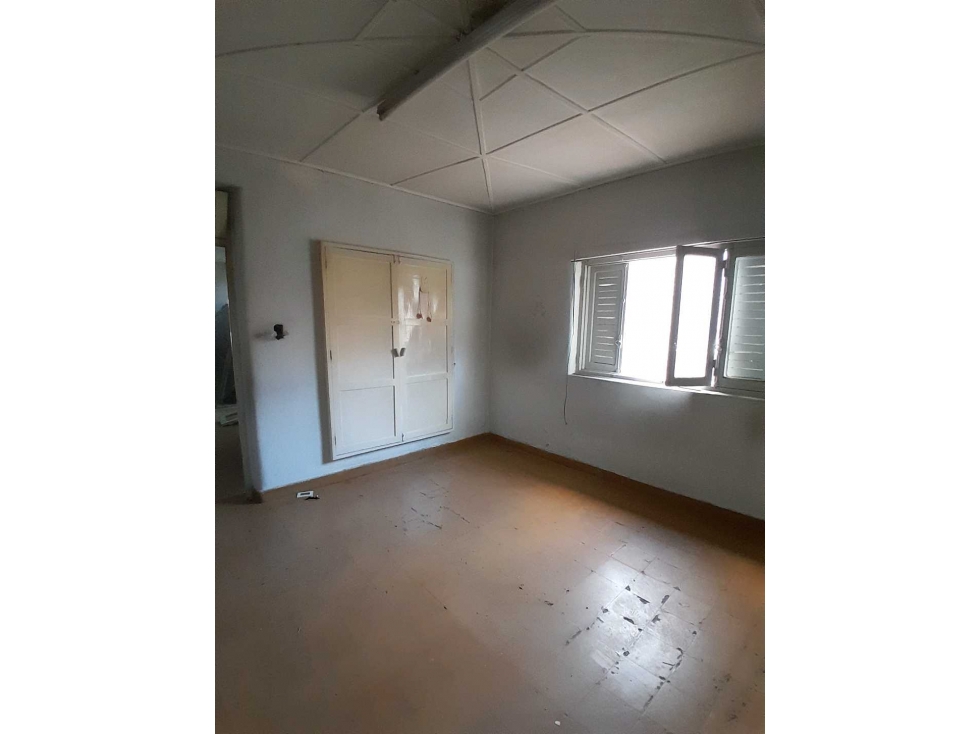 Venta Casa a Reciclar en Calle Ozamis, Maipú, Mendoza - 4