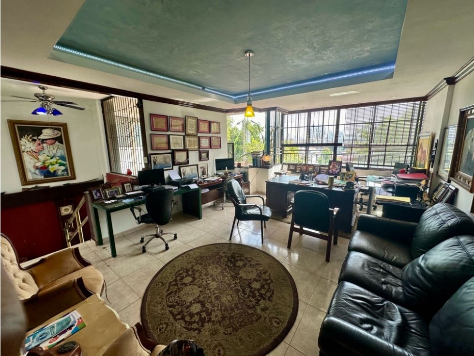 GANGA - SE VENDE CASA DE 3 NIVELES EN LOS ANGELES AM — foto 2