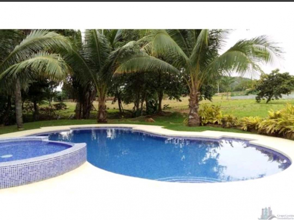 VENTA DE REMATE, LOTE CAMPESTRE 1253.62m2 EN CAPIRA - 1