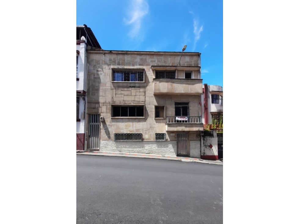RENTA CASA COMERCIAL GRANDE EN EL CENTRO PEREIRA