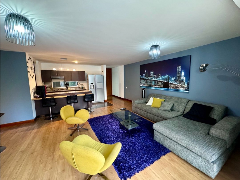 Renta amoblada apartamento en san Fernando plaza de 95m2