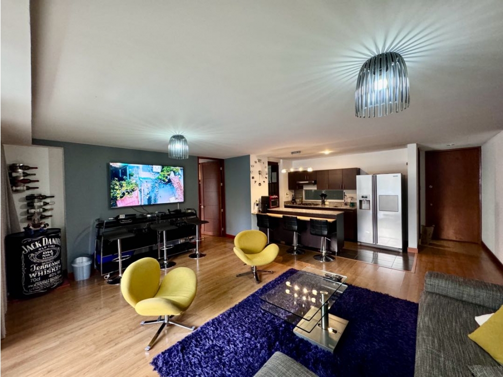 Renta amoblada apartamento en san Fernando plaza de 95m2 — foto 2