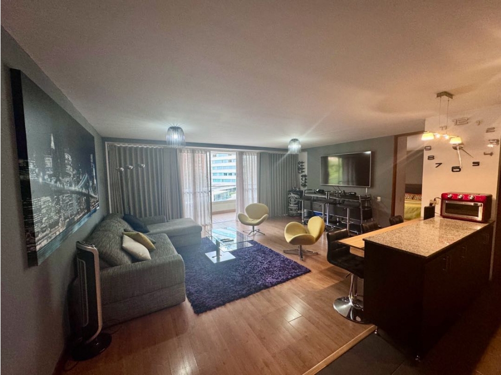 Renta amoblada apartamento en san Fernando plaza de 95m2 — foto 3