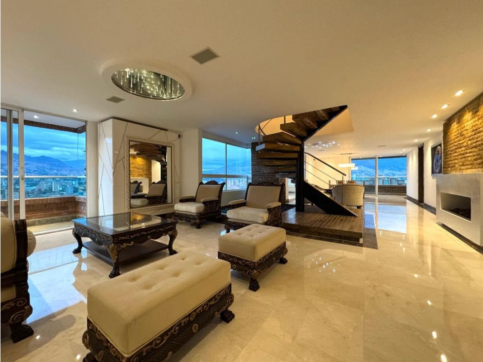 Renta amoblado, espectacular Penthouse en Laureles de 444 m² — foto 3