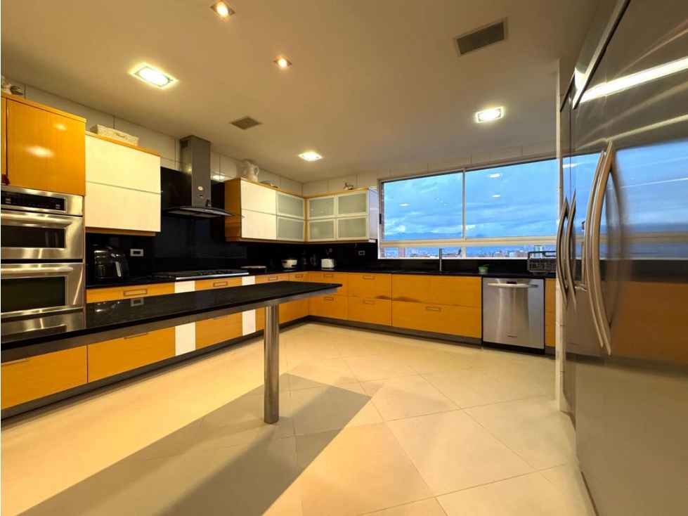 Renta amoblado, espectacular Penthouse en Laureles de 444 m² — foto 4