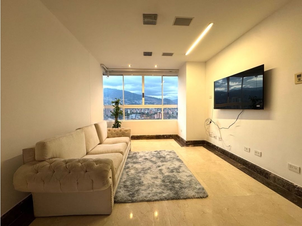 Renta amoblado, espectacular Penthouse en Laureles de 444 m² — foto 5