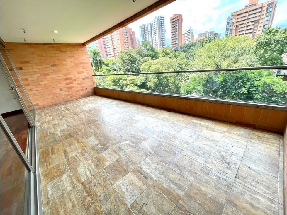 Renta Apartamento, 200 m² Poblado, Sector la tomatera.