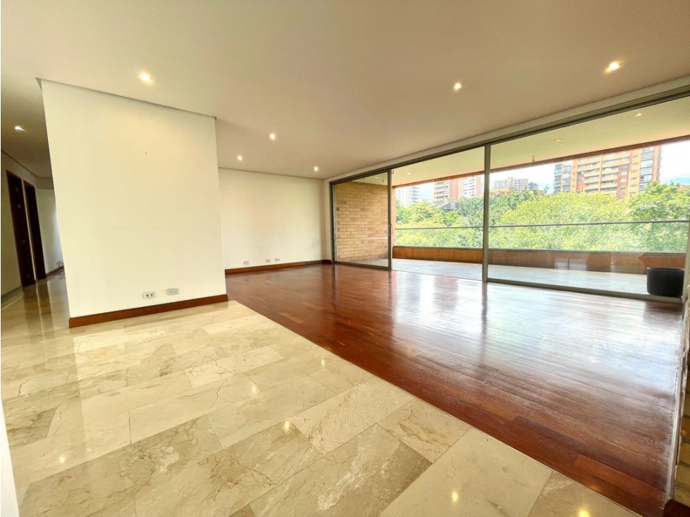 Renta Apartamento, 200 m² Poblado, Sector la tomatera. — foto 2