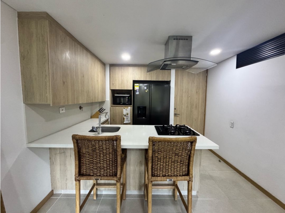 Renta Apartamento Amoblado en Av Las Palmas — foto 3