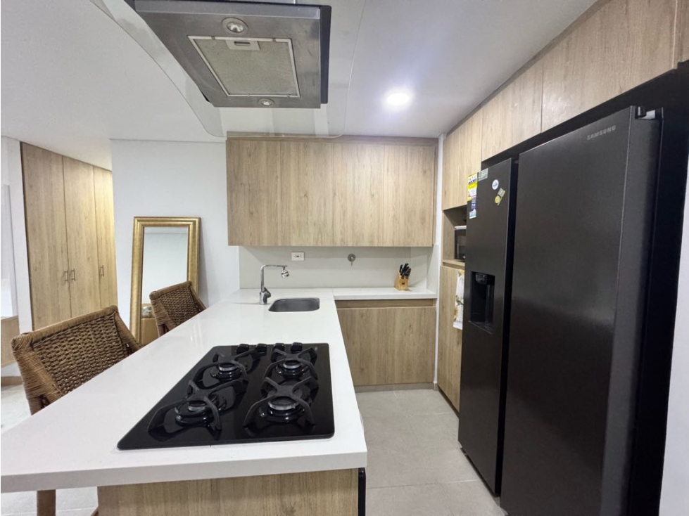 Renta Apartamento Amoblado en Av Las Palmas — foto 4