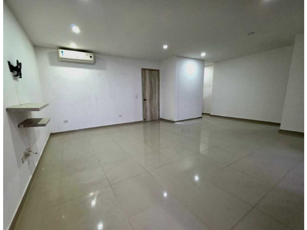 Renta Apartamento en Altos de Riomar — foto 2