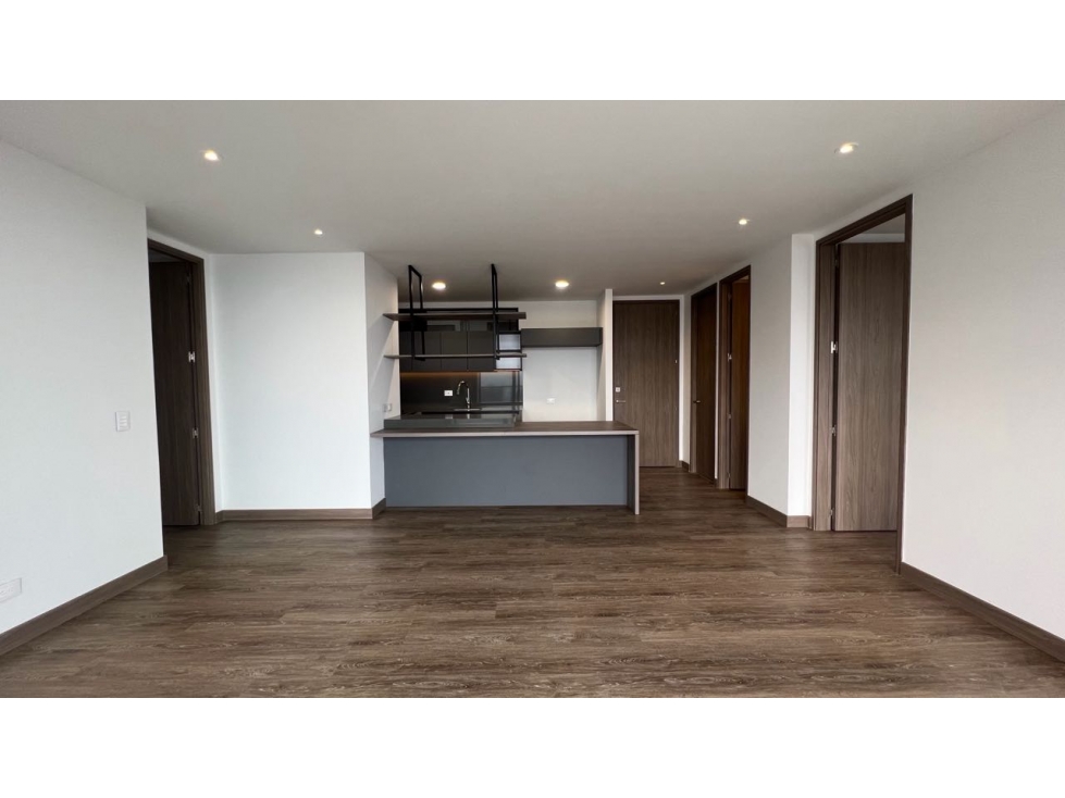 RENTA APARTAMENTO EN EL POBLADO, SECTOR LOS BALSOS