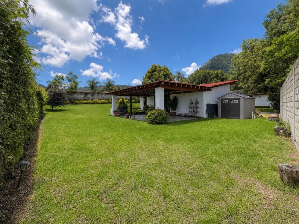 RENTA CASA CON AMPLIO JARDIN Y ÁRBOLES FRUTALES | CERRO GORDO — foto 3