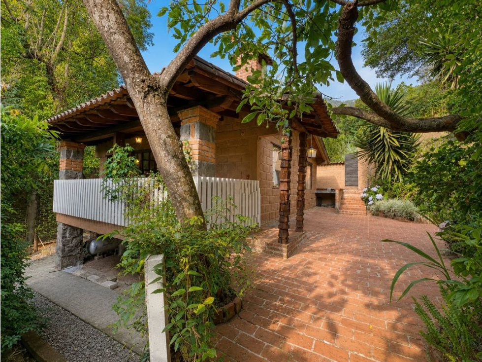 RENTA CASA CON JARDIN | VALLE DE BRAVO — foto 2