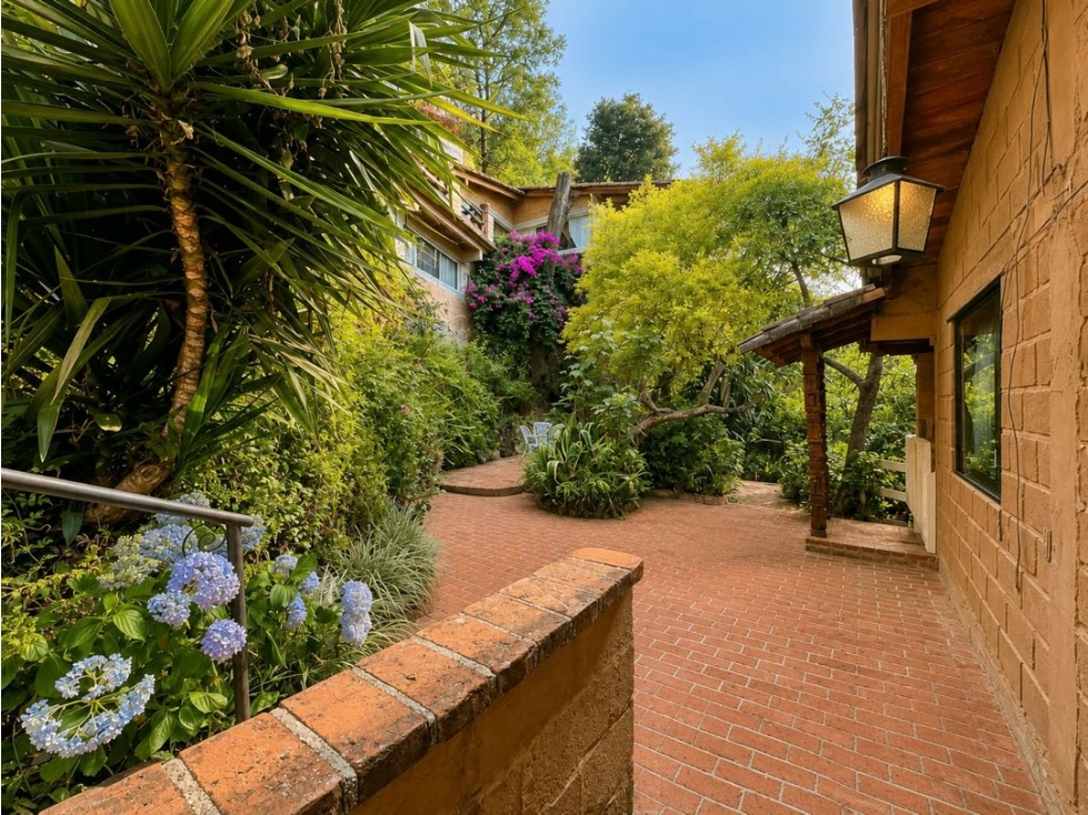 RENTA CASA CON JARDIN | VALLE DE BRAVO — foto 4