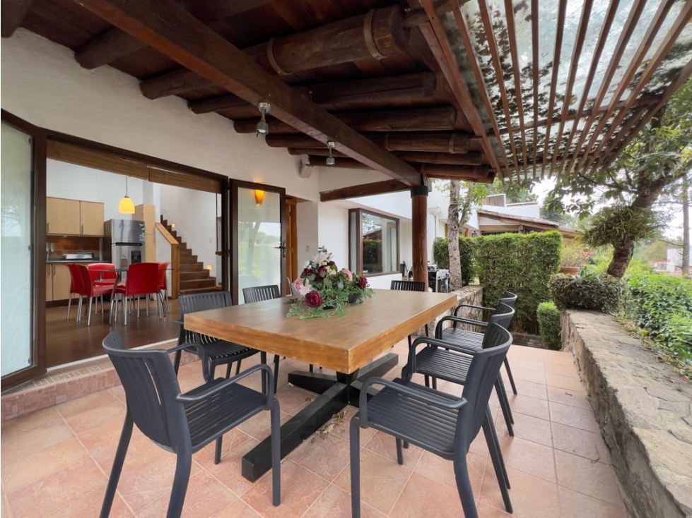 RENTA DE CASA CONDOMINIO | ALBERCA | CANCHA DE TENIS | VALLE DE BRAVO — foto 3