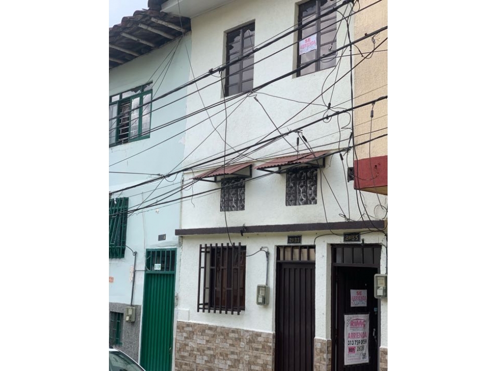 VENTA CASA DOS NIVELES PEREIRA SECTOR CENTRO