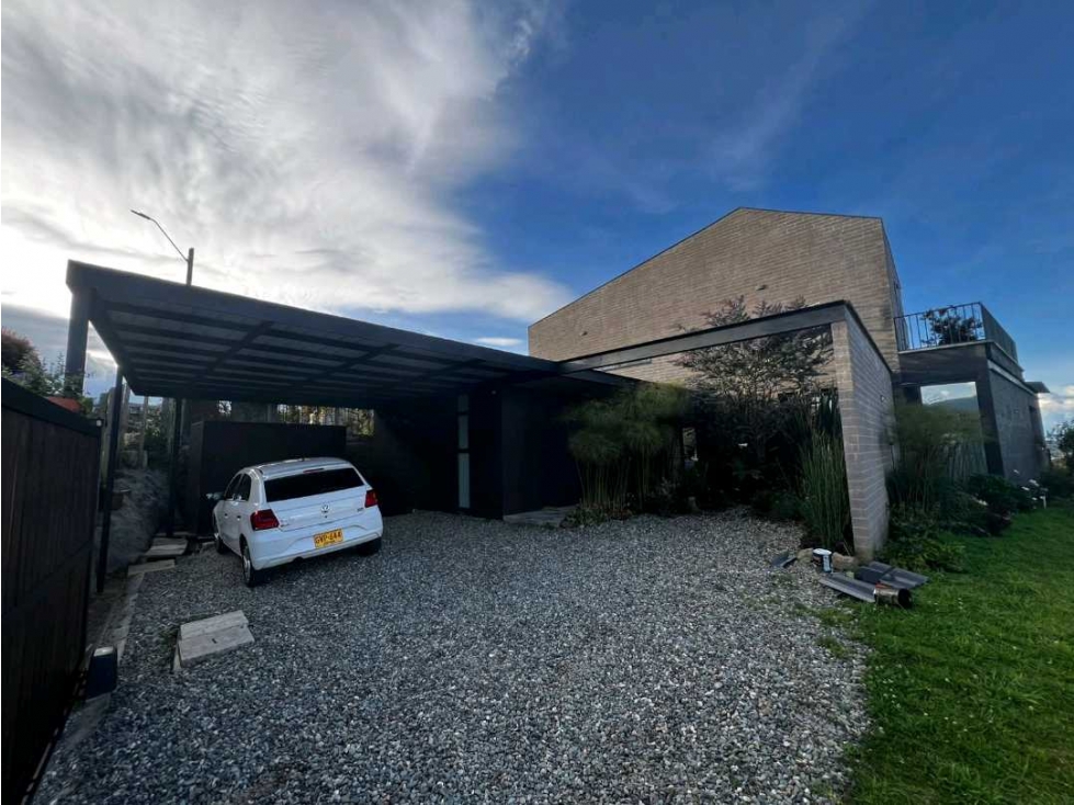Renta venta casa Escobero alto Parcelación